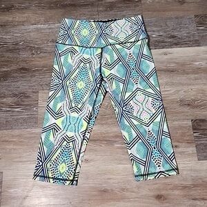 🤎 Victoria’s Secret Sport, Cropped Neon Geometric Design Tights